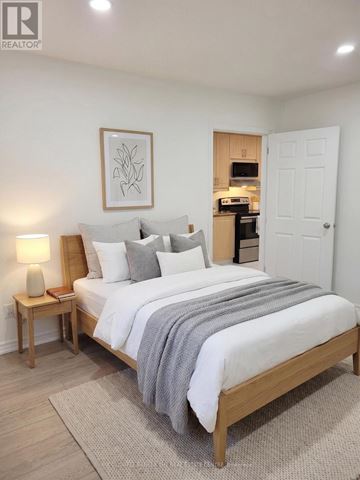 Toronto (Pleasant View) apartment for rent - UNIT B - 2646 VICTORIA PARK AVENUE Unit B