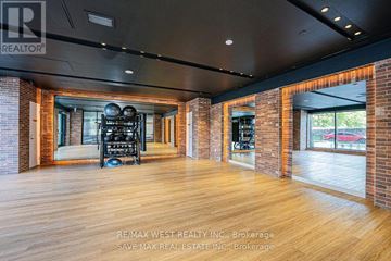 Toronto (Humber Heights) condo for rent - 1309 - 4010 EGLINTON AVENUE W 1309