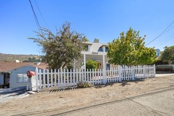 Oakland house for rent - 7850 Crest Ave.