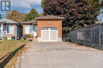 Clarington (Courtice) apartment for rent - A house with a garage is for sale in Brockgade.