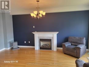 Vaughan (Patterson) apartment for rent - 18 ASNER(MAIN AND SECOND FLOOR) AVENUE