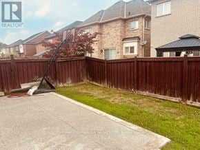 Brampton (Bram East) apartment for rent - UPPER LEVEL - 3 LINDYFALLS DRIVE
