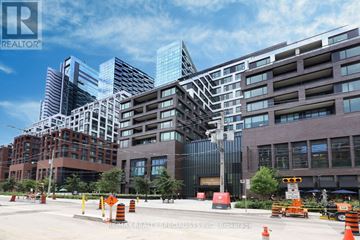 Toronto (Waterfront Communities) condo for rent - 704 - 455 WELLINGTON STREET W 704