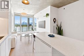 Toronto (Little Portugal) condo for rent - 825 - 20 MINOWAN MIIKAN LANE 825