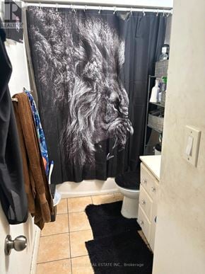 Toronto (Beechborough-Greenbrook) apartment for rent - A shower curtain with a dog printed on it.
