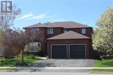 Oakville (Ro River Oaks) apartment for rent - 2034 OXFORD AVENUE