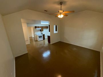 Temple triplex for rent - 1120 S MLK