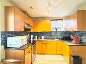 Surrey apartment for rent - Basement 159xx 89A AVENUE Basement
