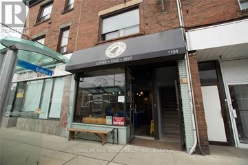 Toronto (Dufferin Grove) apartment for rent - 3RD FLOOR - 1104 COLLEGE STREET 3RD Floor