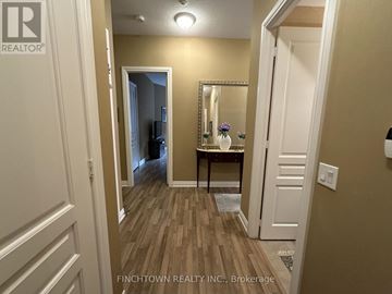 Vaughan (Maple) condo for rent - 111 - 9235 JANE STREET 111