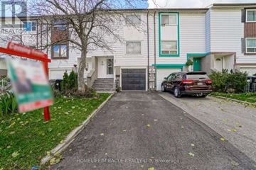 Brampton (Central Park) townhouse for rent - 30 HOSKINS SQUARE