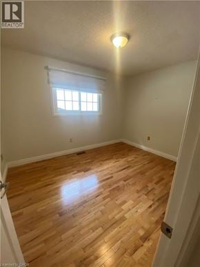 Stoney Creek apartment for rent - 4 SUNHAVEN Court