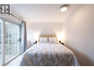 Vancouver apartment for rent - B 7928 CARTIER STREET B