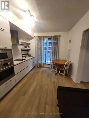 Toronto (Mount Pleasant West) condo for rent - 406 - 2221 YONGE STREET 406
