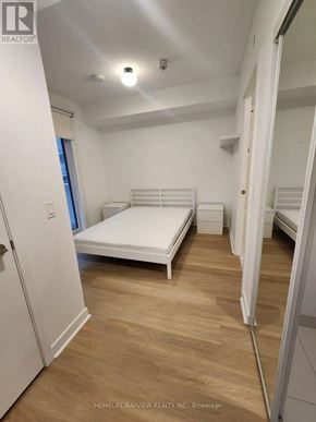 Toronto (Mount Pleasant West) condo for rent - 406 - 2221 YONGE STREET 406