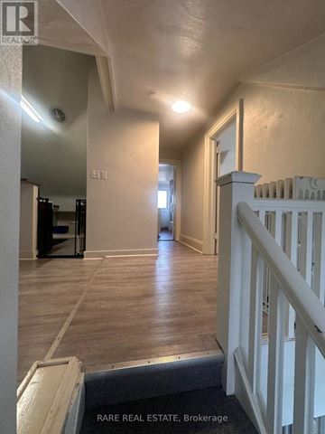 Toronto (Yonge-St. Clair) apartment for rent - 3 - 737 AVENUE ROAD 3