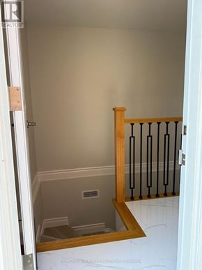 Richmond Hill (Devonsleigh) apartment for rent - 58 SQUIRE DRIVE
