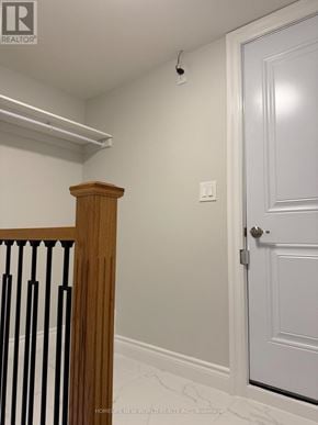 Richmond Hill (Devonsleigh) apartment for rent - 58 SQUIRE DRIVE
