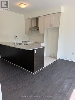 Brampton (Northwest Brampton) townhouse for rent - LOWER - 70 THORNBIRD CRESCENT Lower