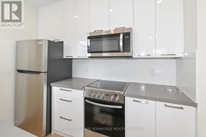 Toronto (The Beaches) triplex for rent - UPPER - 113 WOODBINE AVENUE upper