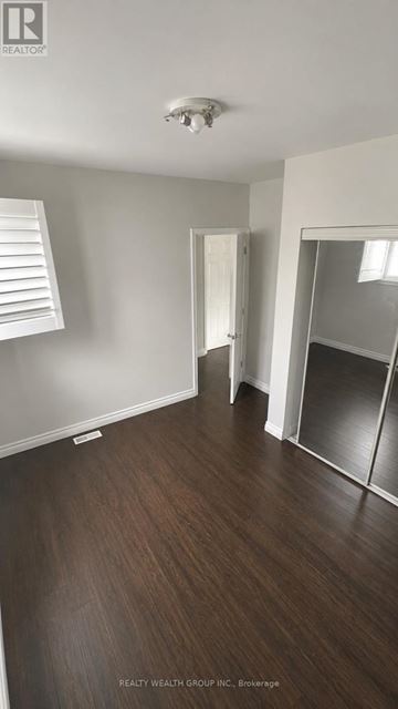 Richmond Hill (Crosby) apartment for rent - 271 MCCONVEY DRIVE