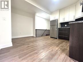 Toronto (South Riverdale) triplex for rent - UPPER - 35 RUSHBROOKE AVENUE Upper