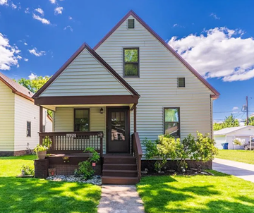 Wausau house for rent - 1120 South 8th Ave Wausau - This house has it all!