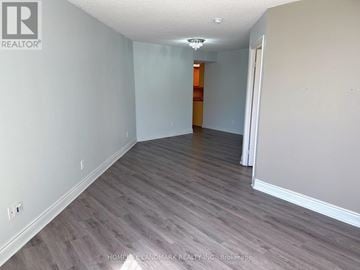 Toronto (Willowdale East) condo for rent - 822 - 15 NORTHTOWN WAY 822