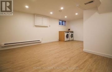 Toronto (South Riverdale) townhouse for rent - LOWER - 10 HAMILTON STREET Lower