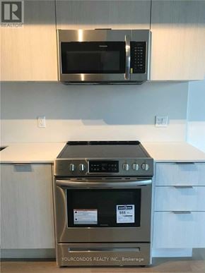 Toronto (Church-Yonge Corridor) condo for rent - A stainless steel oven with a microwave above it.