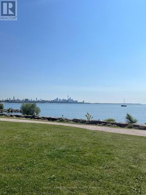 Toronto (Mimico) condo for rent - 311 - 59 ANNIE CRAIG DRIVE 311