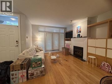 Vancouver townhouse for rent - 22** W 12TH AVENUE