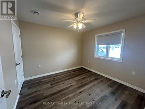 North Huron (Blyth) multi-family for rent - 2 - 206 RUTLEDGE STREET 2