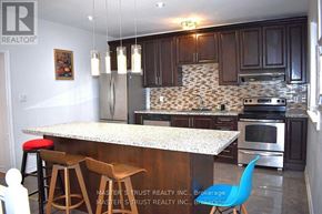 Toronto (South Riverdale) apartment for rent - 966 DUNDAS STREET E