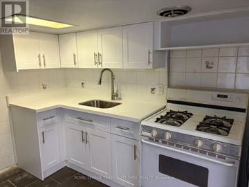 Toronto (Dovercourt-Wallace Emerson-Junction) triplex for rent - BASEMENT - 1228 DUFFERIN STREET Basement