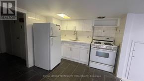 Toronto (Dovercourt-Wallace Emerson-Junction) triplex for rent - BASEMENT - 1228 DUFFERIN STREET Basement