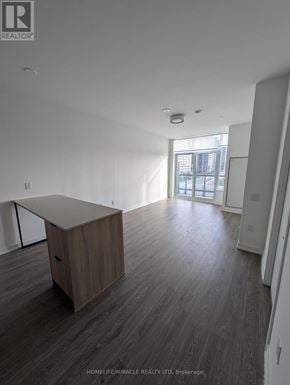 Mississauga (Central Erin Mills) condo for rent - 718 - 2485 EGLINTON AVENUE W 718