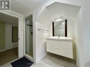 Toronto (Bathurst Manor) apartment for rent - 178 WATERLOO AVENUE