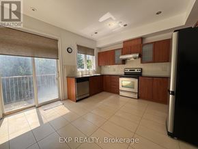 Markham (Commerce Valley) townhouse for rent - 57 GALLERIA PARKWAY