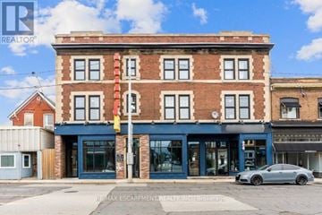 Hamilton (Gibson) townhouse for rent - 301 - 657 BARTON STREET E 301