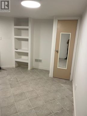 Toronto (Bendale) apartment for rent - 26 ANOLA PLACE