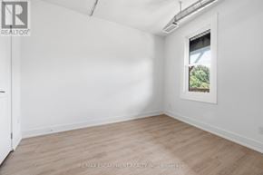 Hamilton (Stipley) townhouse for rent - 02 - 1006 KING STREET E 02
