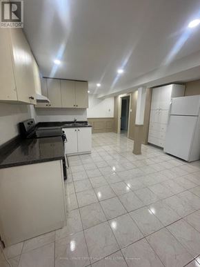 Vaughan (West Woodbridge) apartment for rent - 34 JACANA STREET