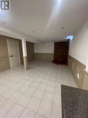 Vaughan (West Woodbridge) apartment for rent - 34 JACANA STREET