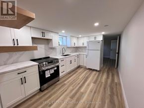 Toronto (Clairlea-Birchmount) apartment for rent - LOWER - 2 HARRIS PARK DRIVE Lower