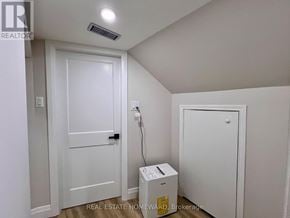 Toronto (Clairlea-Birchmount) apartment for rent - LOWER - 2 HARRIS PARK DRIVE Lower