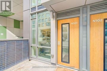 Toronto (Waterfront Communities) townhouse for rent - N101 - 455 FRONT STREET E N101