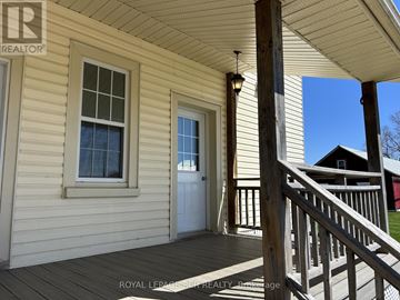 Essa apartment for rent - B - 5997 5TH LINE B
