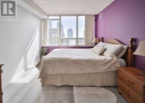 Mississauga (City Centre) condo for rent - 2011 - 265 ENFIELD PLACE 2011