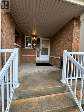 Mississauga (East Credit) townhouse for rent - 83 - 6035 BIDWELL TRAIL 83